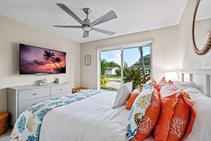 3 bedrooms, desk, iron/ironing board, travel cot