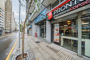 Exterior detail - Style and comfort in the heart of Santiago + Gym (Santiago)