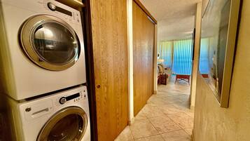 شقة | 1 غرفة نوم وخدمة الإنترنت