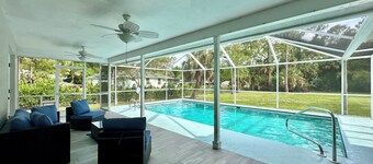 Charming house in peaceful Naples surrounded by nature and close to the beach