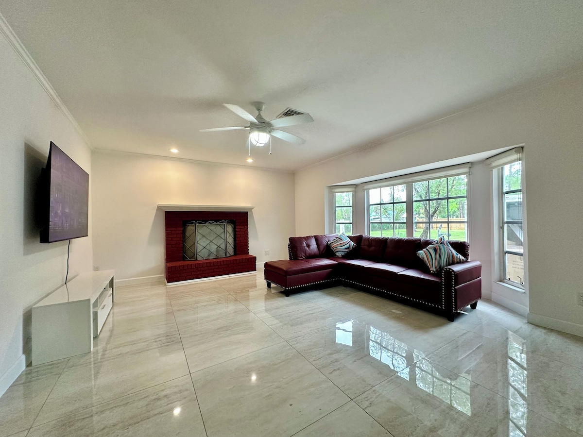 Photo 4 of Charming house in peaceful Naples surrounded by nature and close to the beach