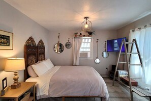 1 bedroom, WiFi, bed sheets
