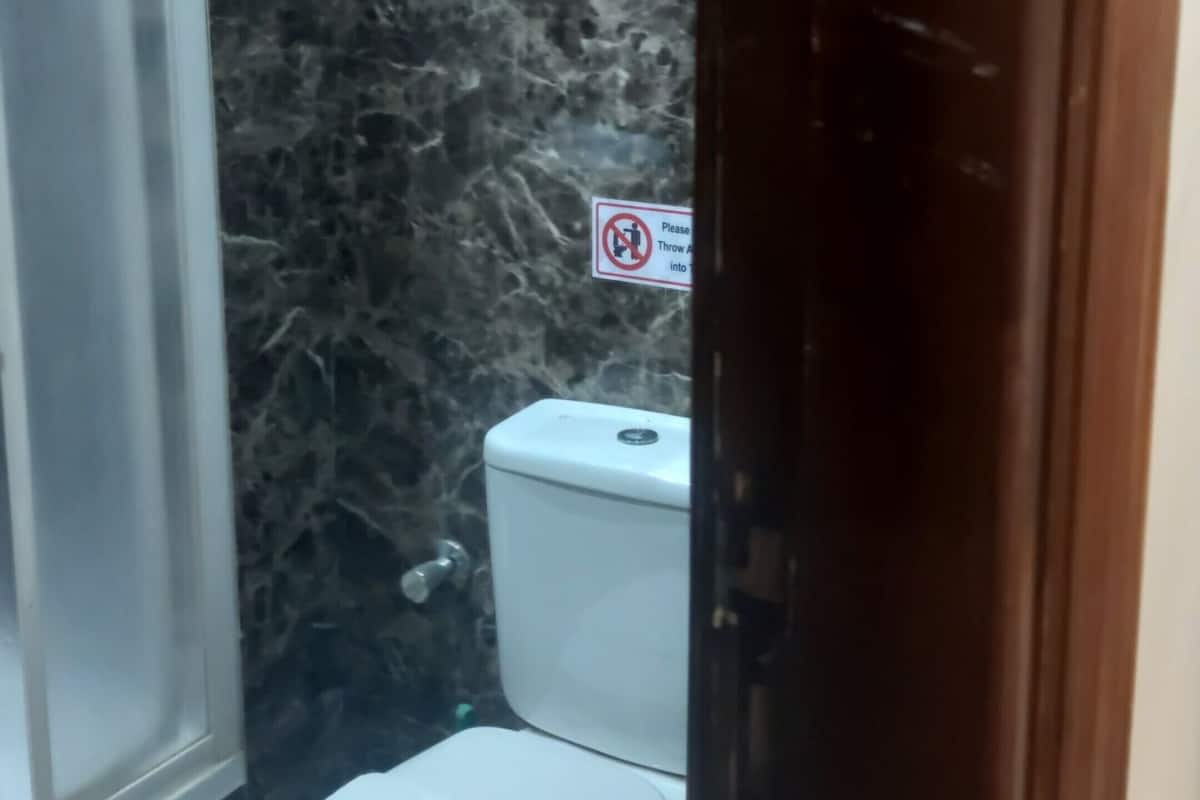 Basic Suite, Balcony, Desert View | Bathroom | Free toiletries, towels, soap, shampoo