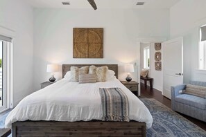 4 室のベッドルーム、WiFi、ベッドシーツ