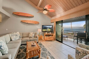 Apartment | 2 bedrooms, Internet - Kahana Village 9 in Lahaina (Lahaina)