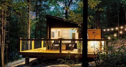 Romantic Hideaway | Hot Tub Near Thunder Ridge