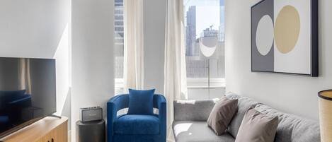 Télévision, chaîne hi-fi