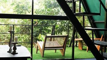 Double Room, Balcony, Sea View | Minibar, free WiFi, bed sheets