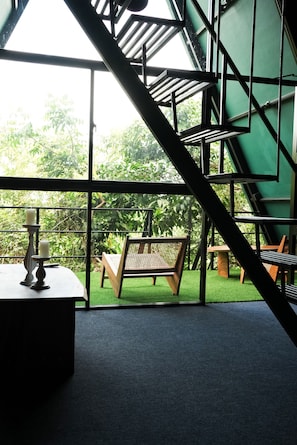 Doppelzimmer, Balkon, Meerblick | Minibar, kostenloses WLAN, Bettwäsche