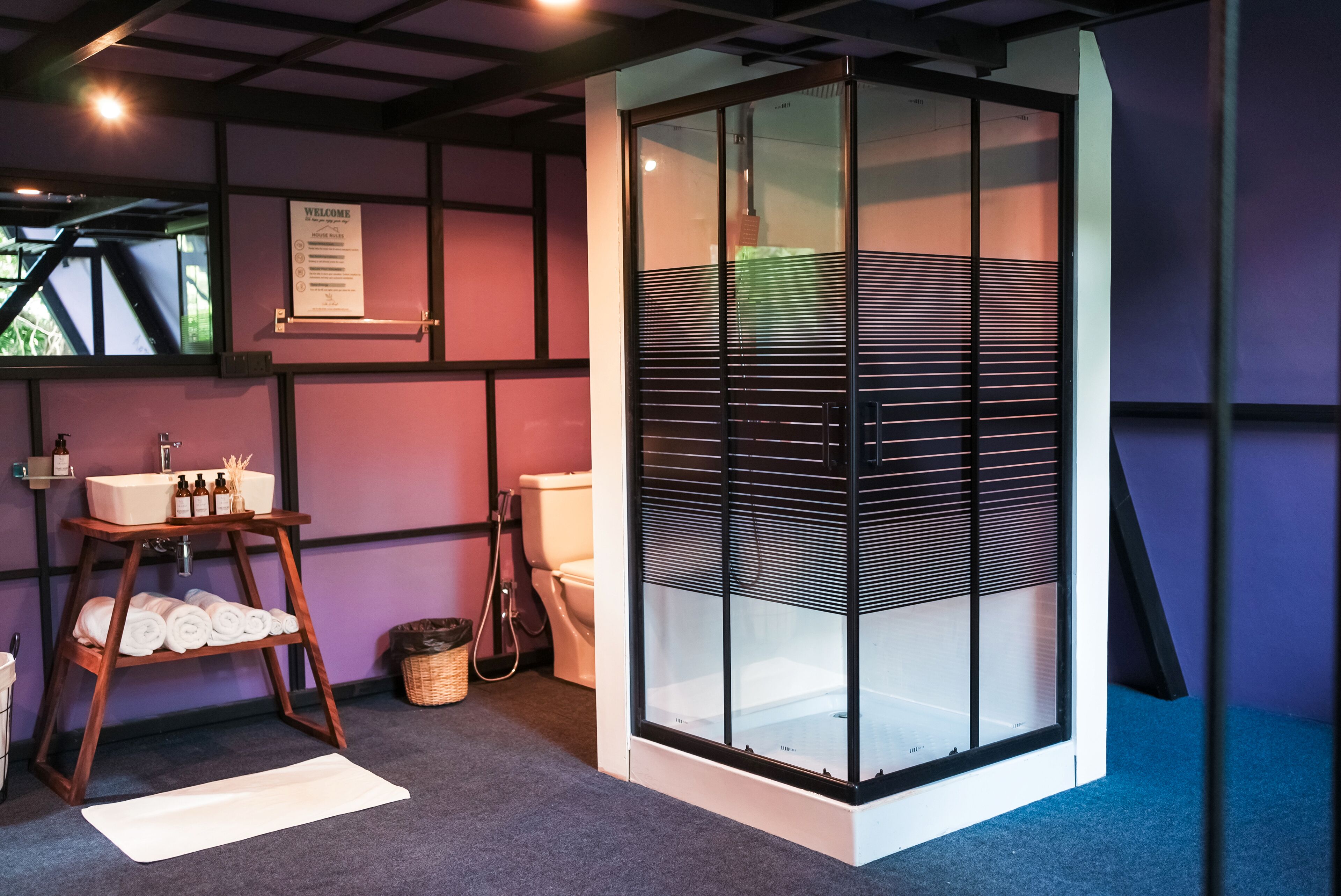 더블룸, 발코니, 바다 전망 | 욕실 | 목욕가운, 비누