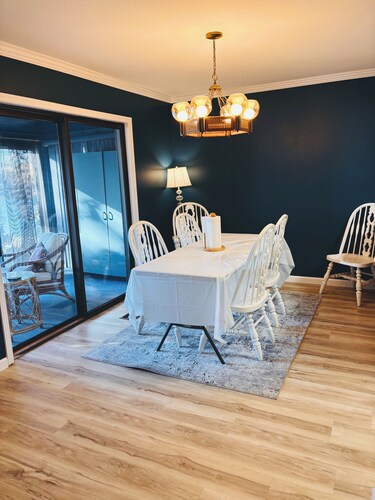 Your Lakefront Escape in Cherokee Village on Lake Thunderbird Awaits