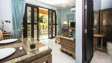 Deluxe Villa, Courtyard View