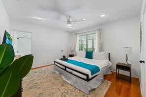 7 bedrooms, iron/ironing board, travel cot, WiFi