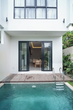 Front of property - Leon's Villa (Canggu)