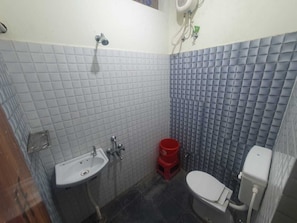 Dusche, Handtücher, Seife, Shampoo