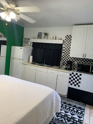 Fridge, microwave, coffee/tea maker, blender