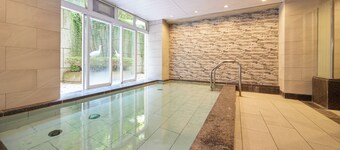 ReyZenitKinosakisuiteVILLA