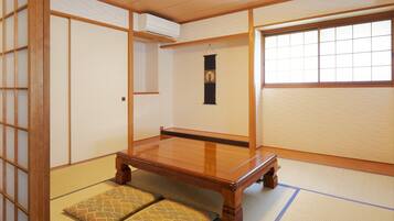85 sqm Western Japanese Suite room for 8 people, Non Smoking | Free WiFi