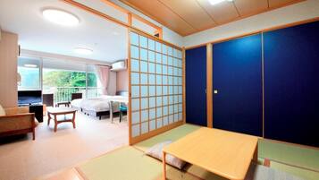 50 sqm Western Japanese room for 4 people, Non Smoking | Free WiFi