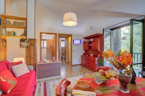 Standard Apartment, 1 Bedroom (Appartamento Nido Alpino) | Living room
