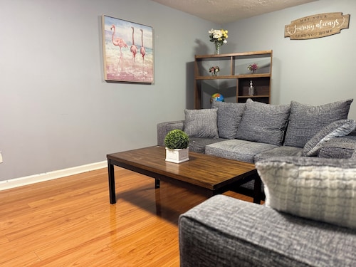 Knoxville Charm: 4BR Oasis Near Downtown & UT