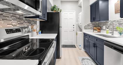 Lily: Studio Apt, 4 Minute Walk to Campus, Newly Remodeled