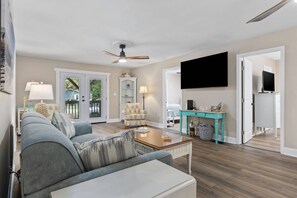 TV - 25% Off New Reservations for Stays thru April '26! (Murrells Inlet)