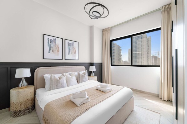 1 bedroom, desk, iron/ironing board, WiFi