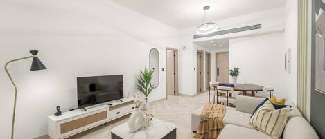 テレビ、書斎 / ワークスペース