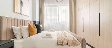 1 bedroom, desk, iron/ironing board, WiFi