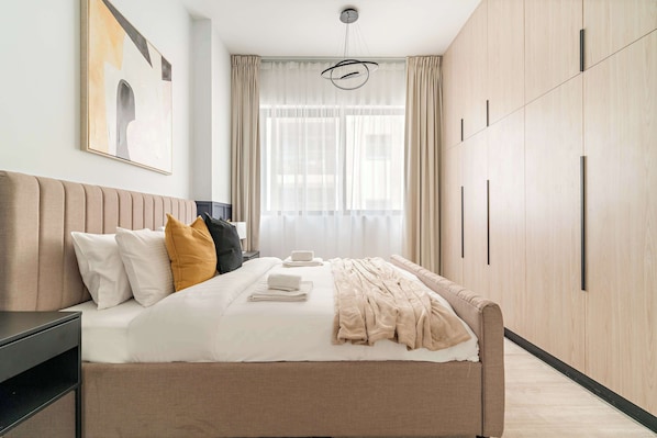 1 bedroom, desk, iron/ironing board, WiFi