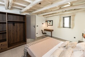 3 عدّة غرف نوم وسرير سفر وواي فاي مجانًا