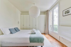 1 bedroom, iron/ironing board, travel crib, WiFi