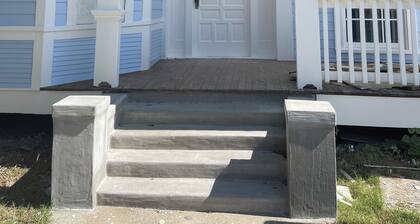 Downtown and Close to LSU 8-bedroom Luxury Home in Baton Rouge