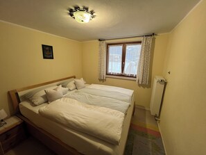 1 室のベッドルーム、ベッドシーツ