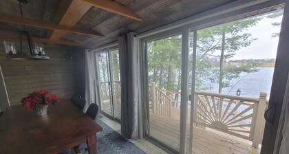 Welcoming & updated Lakefront cabin with AC in Turtle Lake - 2 bedrooms