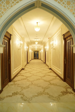 Standard Twin Room, Balcony, City View | In-room safe, desk, laptop workspace, blackout drapes