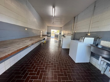 Laundry room. Coolgardie Caravan Park