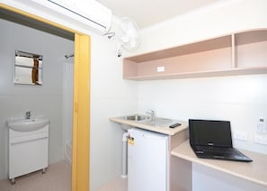 Compact Queen Van Room