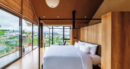 La Yen Retreat