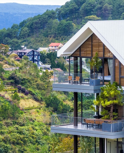 La Yen Retreat