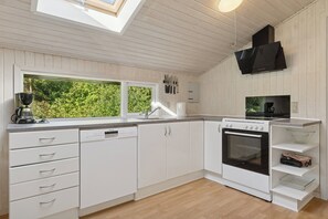 Kühlschrank, Ofen, Herdplatte, Geschirrspüler