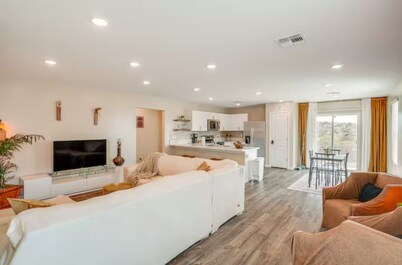 Golf Course, Mountain Views & Warm Amber Lights Desert Oasis