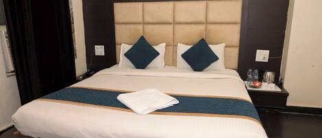 Standardzimmer | Schreibtisch, laptopgeeigneter Arbeitsplatz, kostenloses WLAN