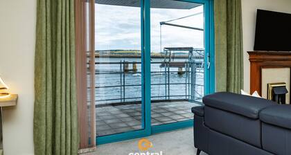 City Quay - River Tay Views by Central Serviced Apartments