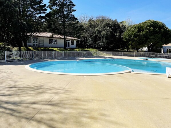 Classic House, 3 Bedrooms | Pool | Indoor pool, outdoor pool