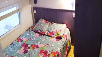 3 bedrooms, individually furnished, bed sheets