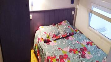 3 bedrooms, individually furnished, bed sheets