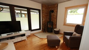 Classic House, 2 Bedrooms | Living room - Ferienhaus in Clausthal-zellerfeld mit Terrasse (Clausthal-Zellerfeld)