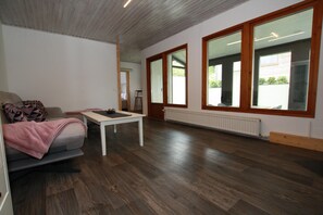 Klassiek huis, 2 slaapkamers | Woonkamer